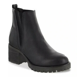 Mia Jody Chelsea Boot, Black, Women’s Heeled Leather Booties, Size 9M